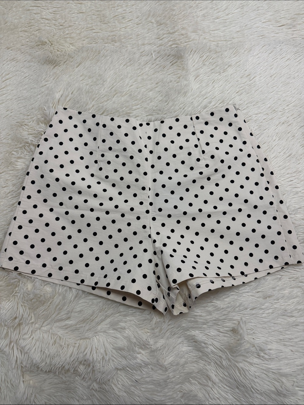 Sans Souci Cream Polka Dot Shorts